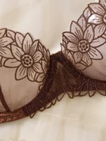 Daisy Embroidery Bra Set - Image 4
